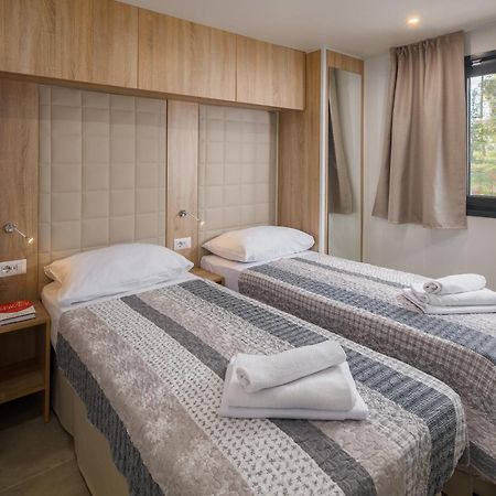 Premium Camping Homes Santa Marina, Lanterna Tar-Vabriga Buitenkant foto