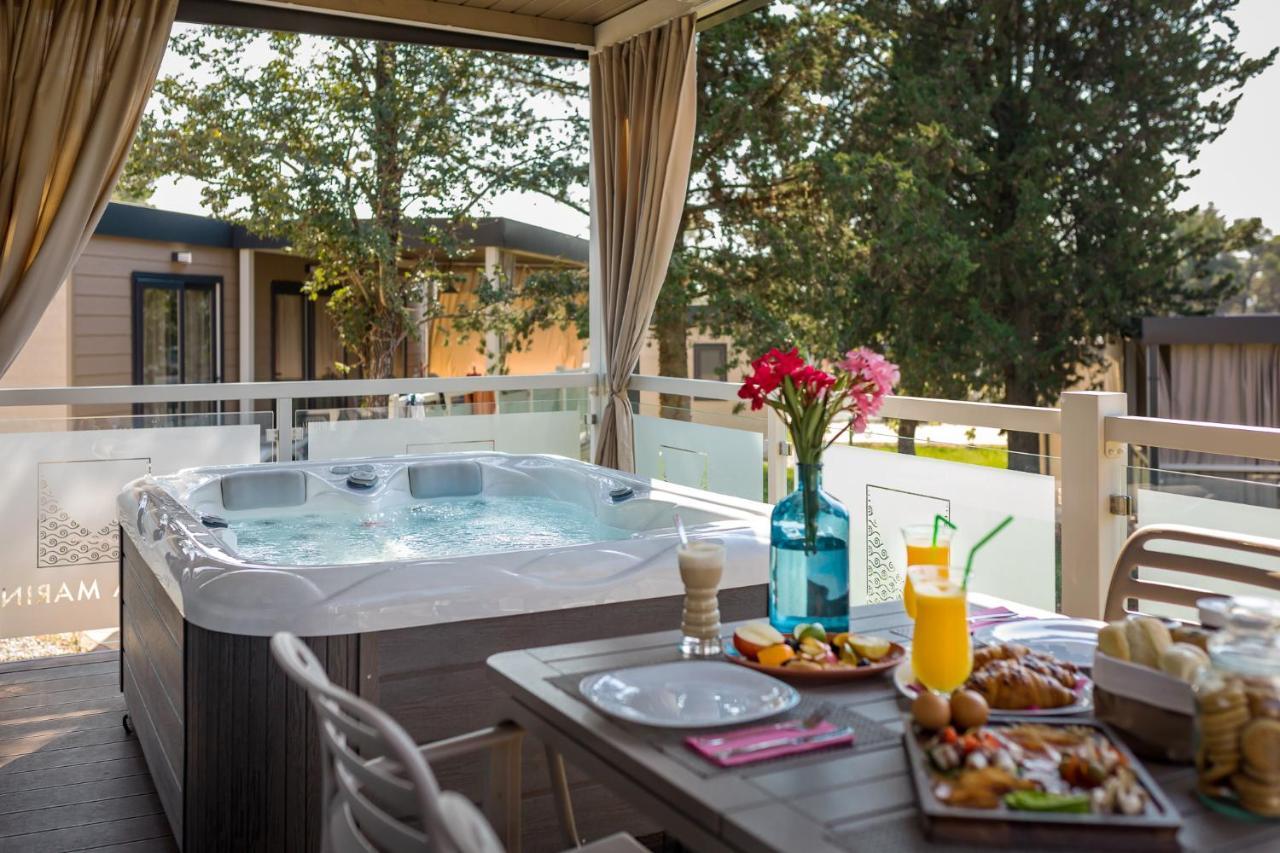 Premium Camping Homes Santa Marina, Lanterna Tar-Vabriga Buitenkant foto