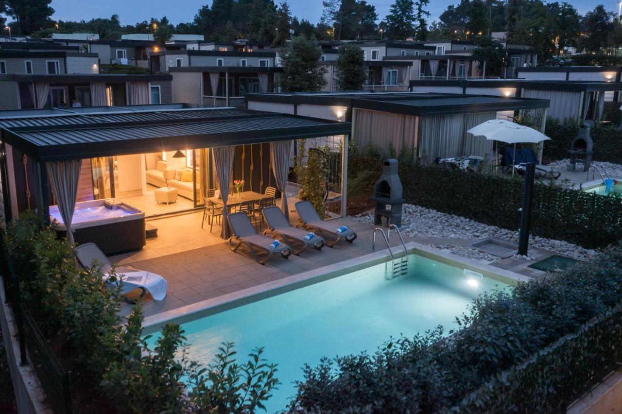 Premium Camping Homes Santa Marina, Lanterna Tar-Vabriga Buitenkant foto