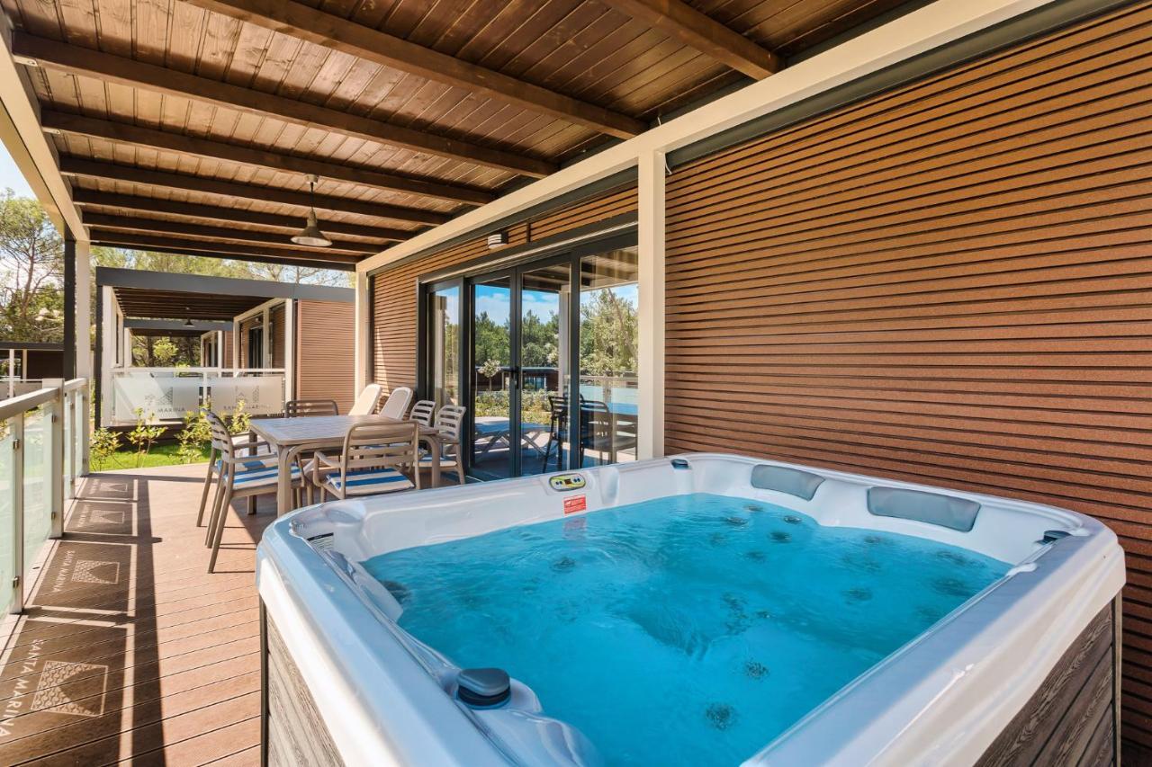 Premium Camping Homes Santa Marina, Lanterna Tar-Vabriga Buitenkant foto