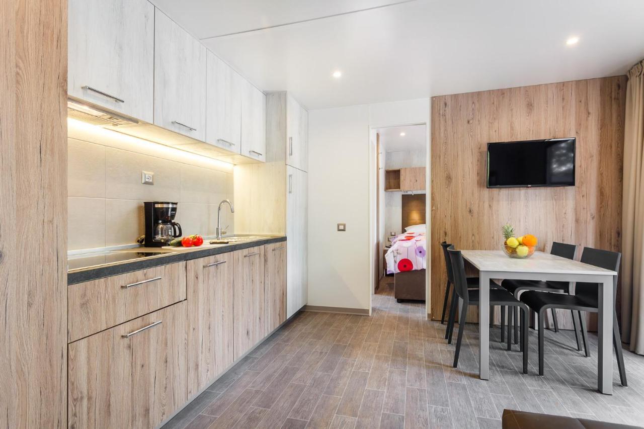 Premium Camping Homes Santa Marina, Lanterna Tar-Vabriga Buitenkant foto