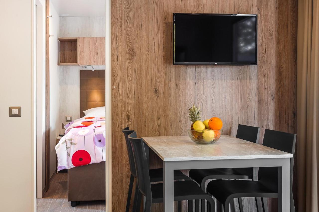 Premium Camping Homes Santa Marina, Lanterna Tar-Vabriga Buitenkant foto